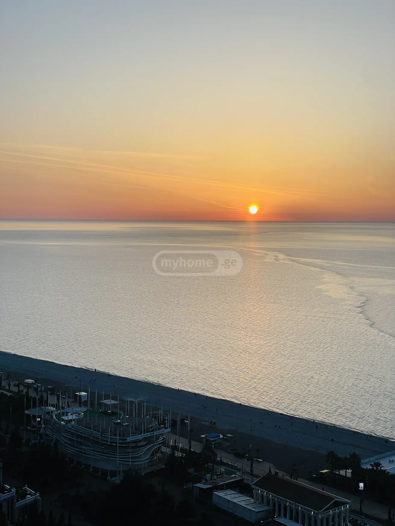 1 Room Hotel Daily Rent In Batumi view 4