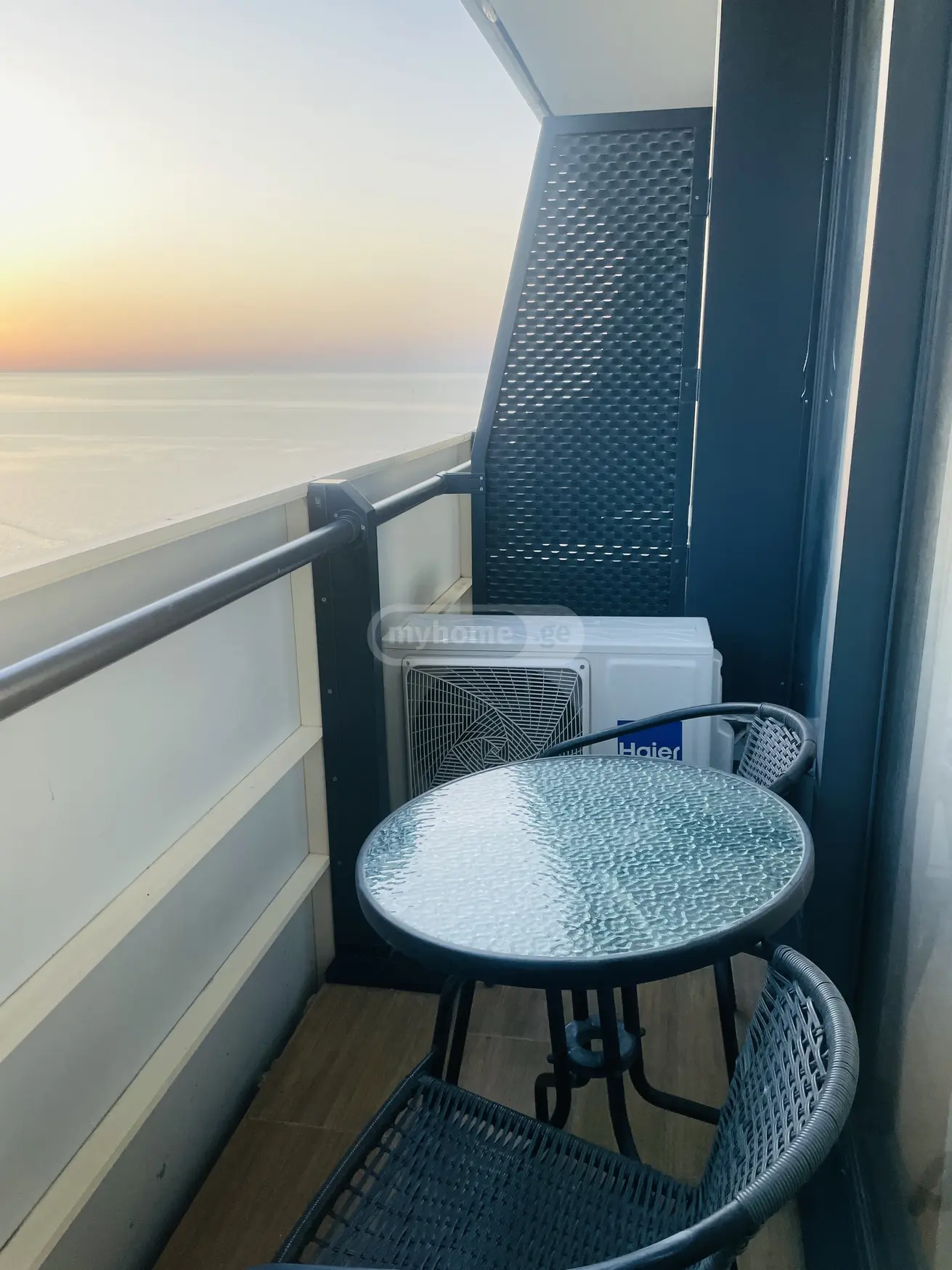 1 Room Hotel Daily Rent In Batumi view 8