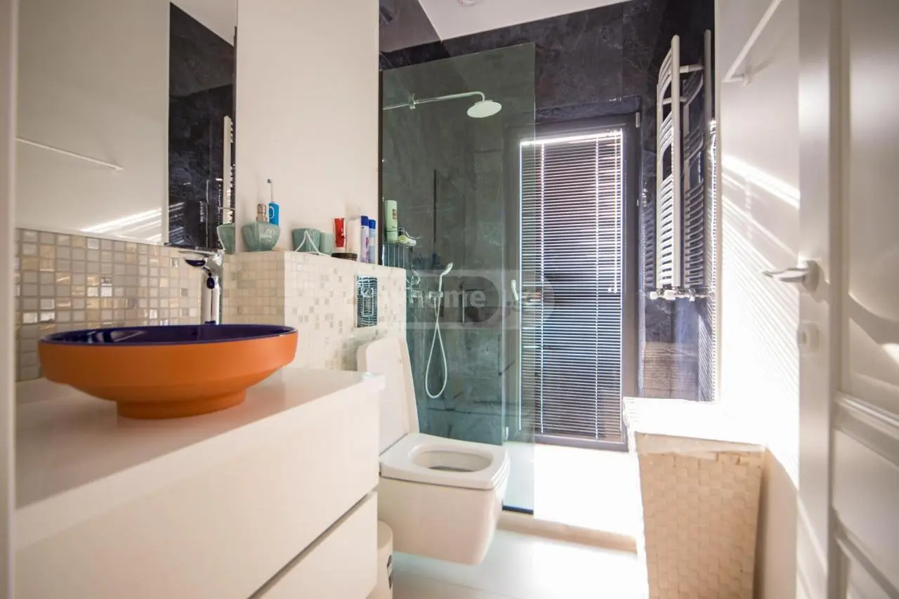 1 Room Apartment For Rent In Sololaki view 5
