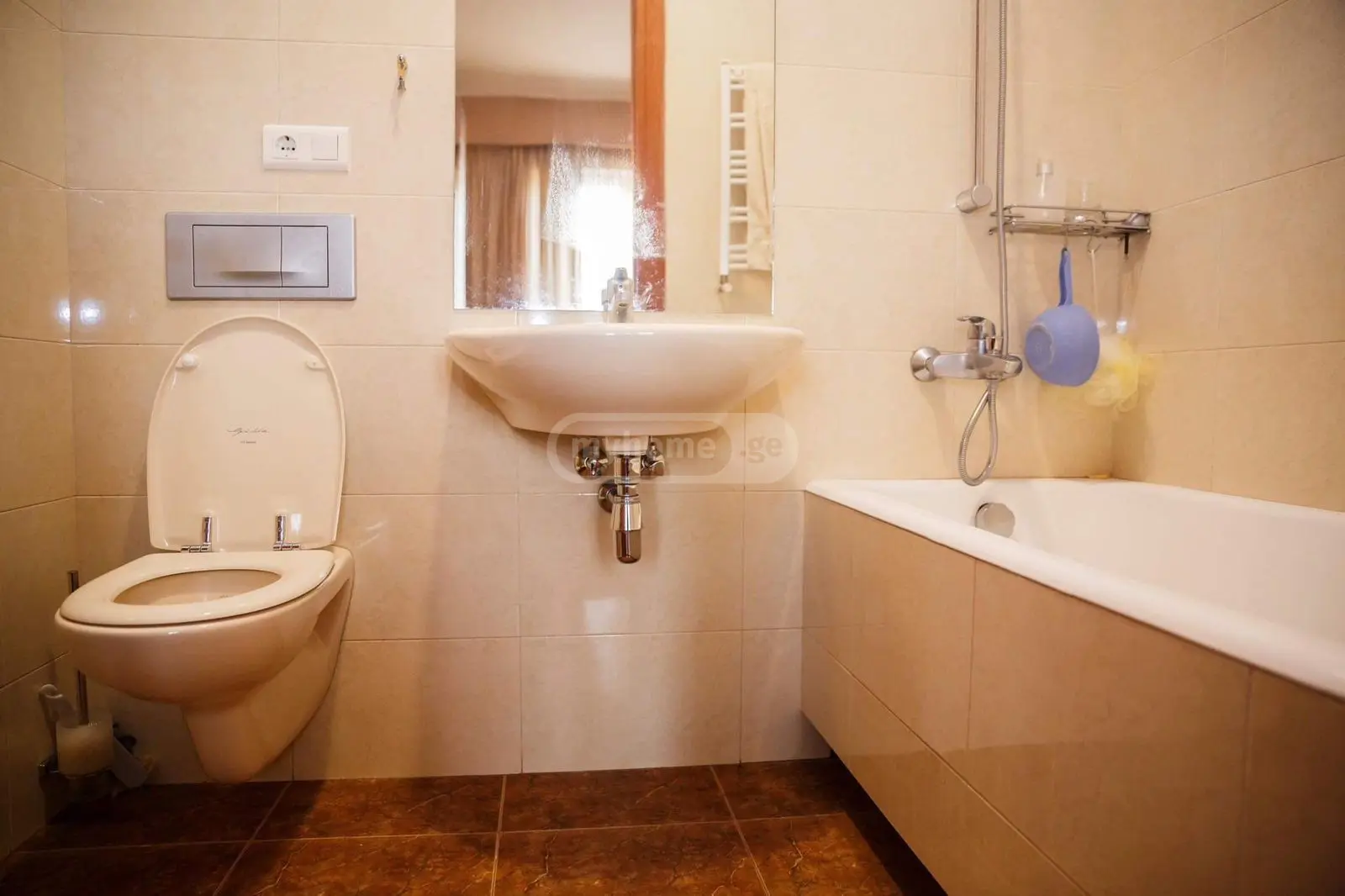 4 Room Apartment For Rent In Vera view 12