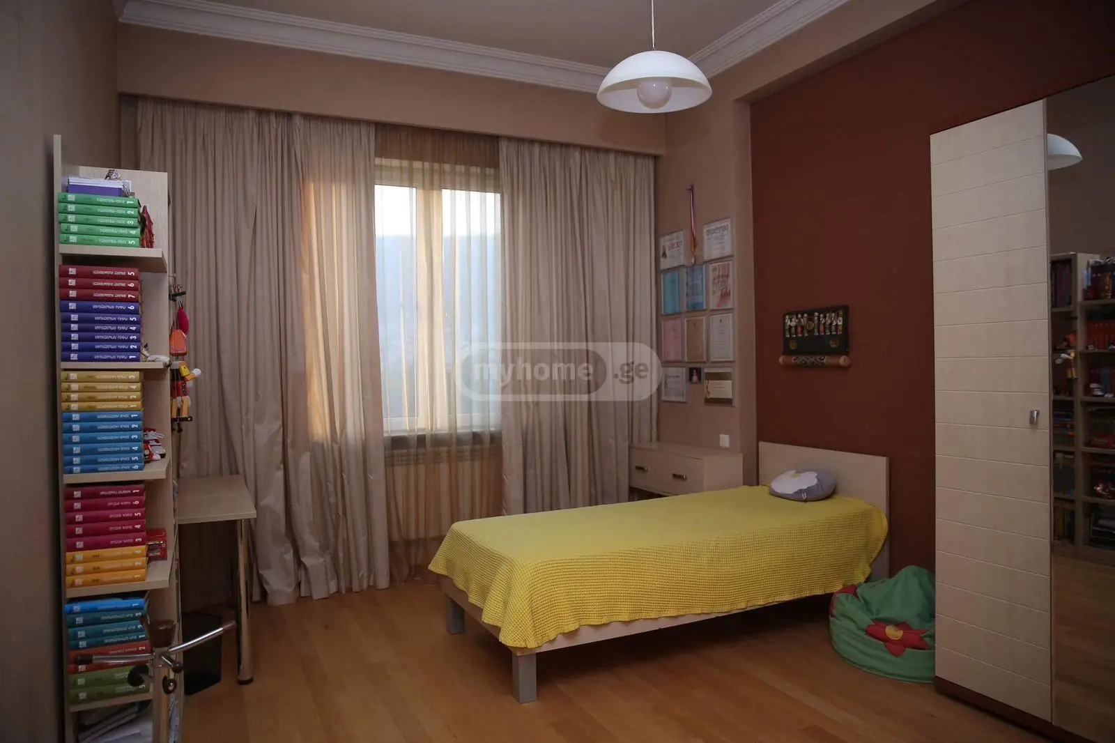 4 Room Apartment For Rent In Vera view 5
