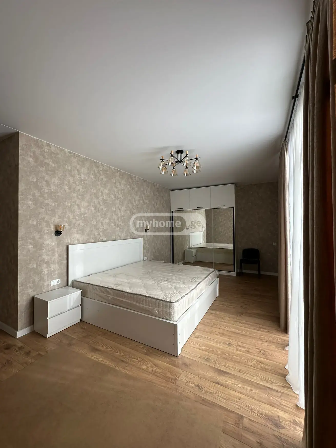 6 Room Private House For Rent In Avlabari view 8