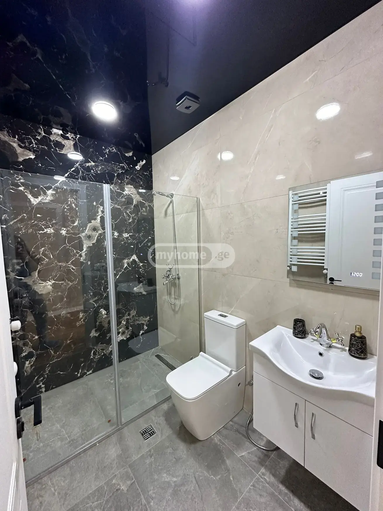 6 Room Private House For Rent In Avlabari view 11