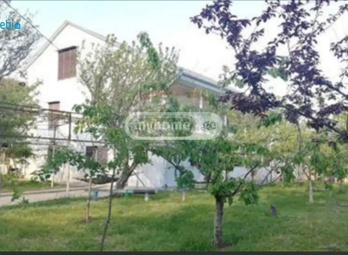 6 Room Country House For Sale view 8