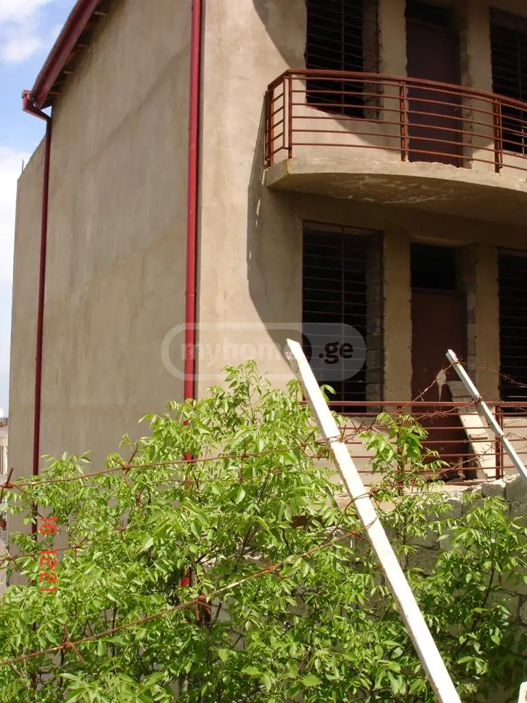 Non-Agricultural Plot For Sale In Vera view 9