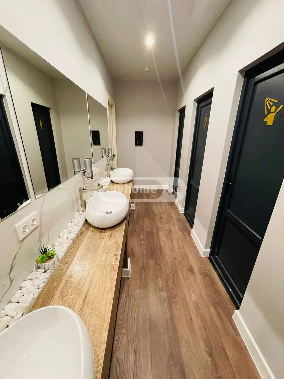 10+ Room Hotel For Rent In Didube view 11