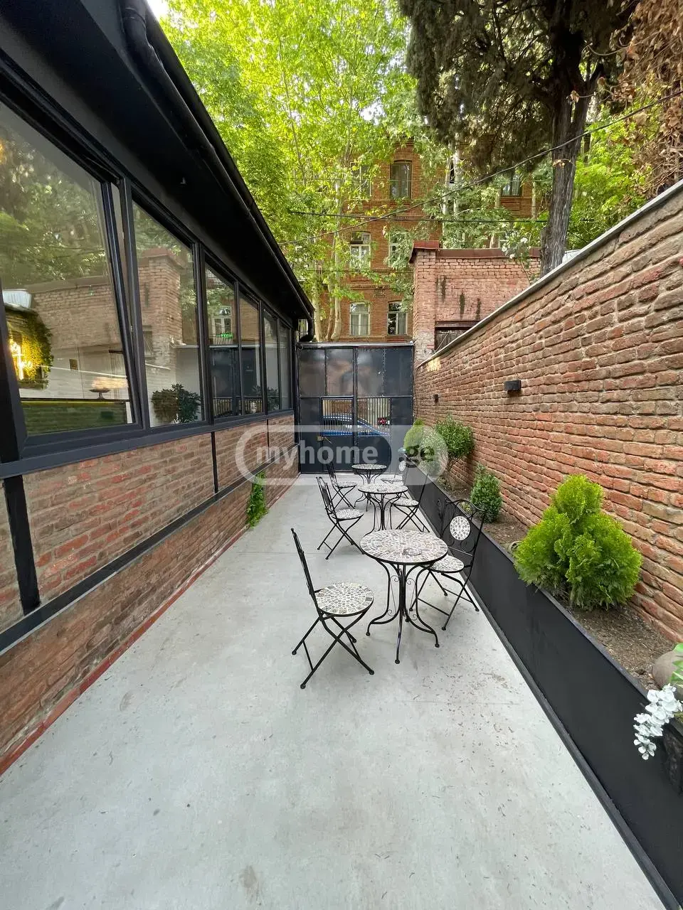 10+ Room Hotel For Rent In Didube view 4