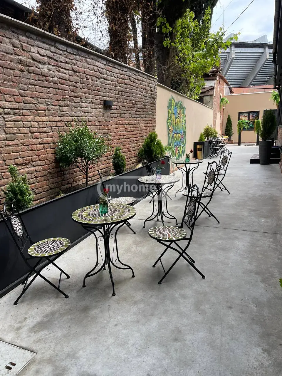 10+ Room Hotel For Rent In Didube view 3