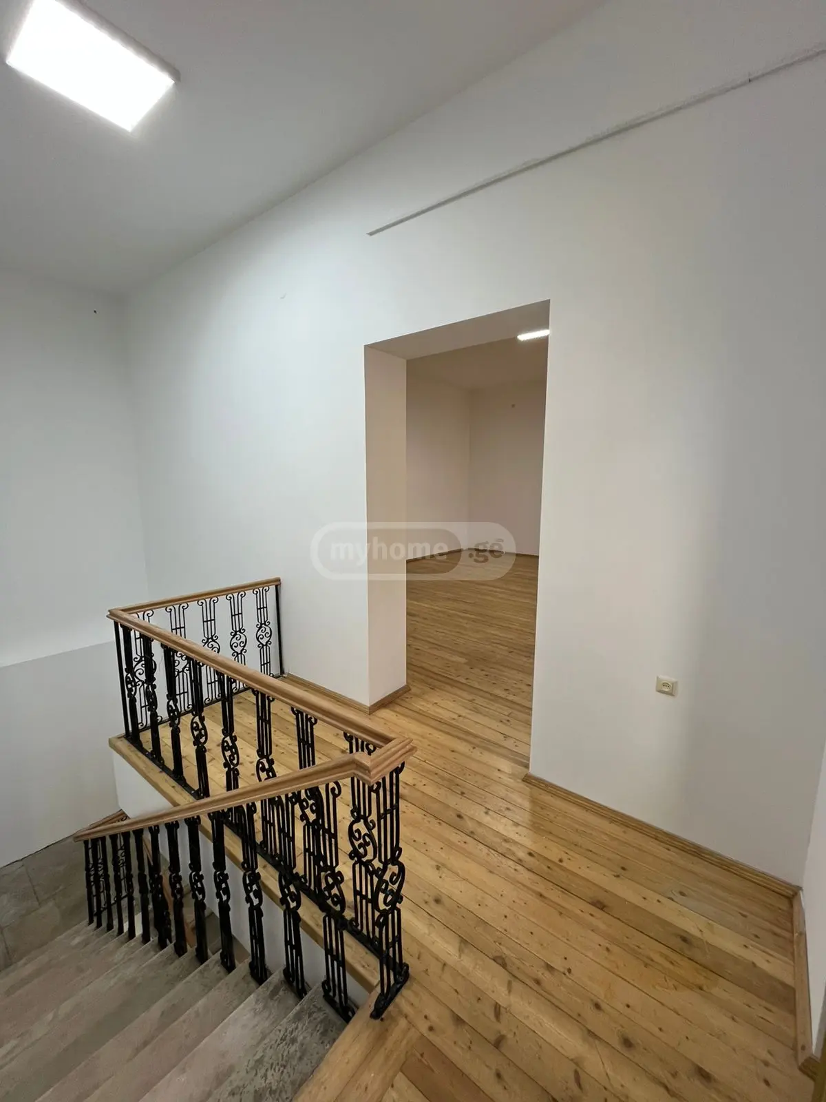 Universal Commercial Area For Rent Mepetubani, In Qutaisi view 6