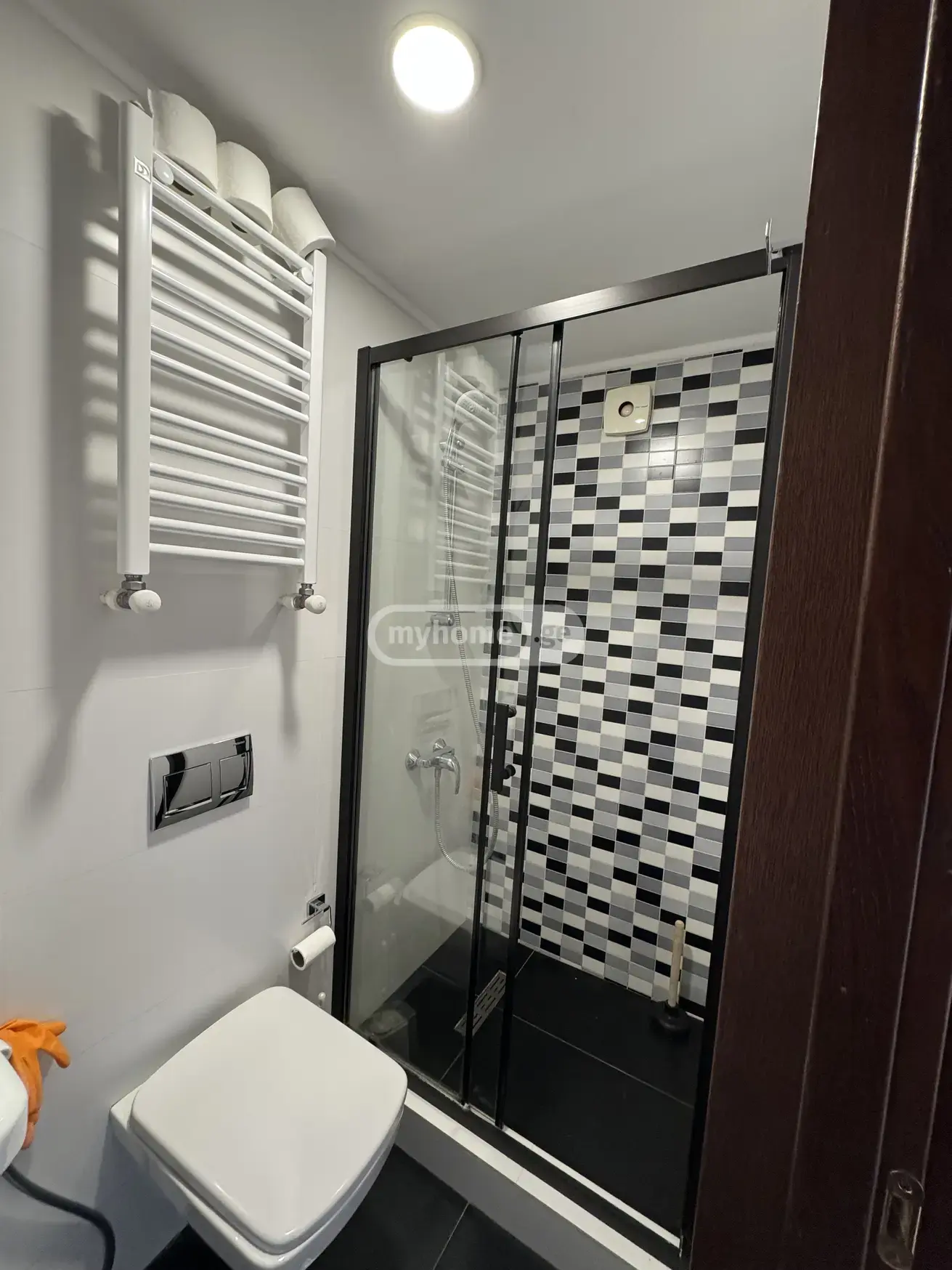 7 Room Private House For Rent In Vera view 9