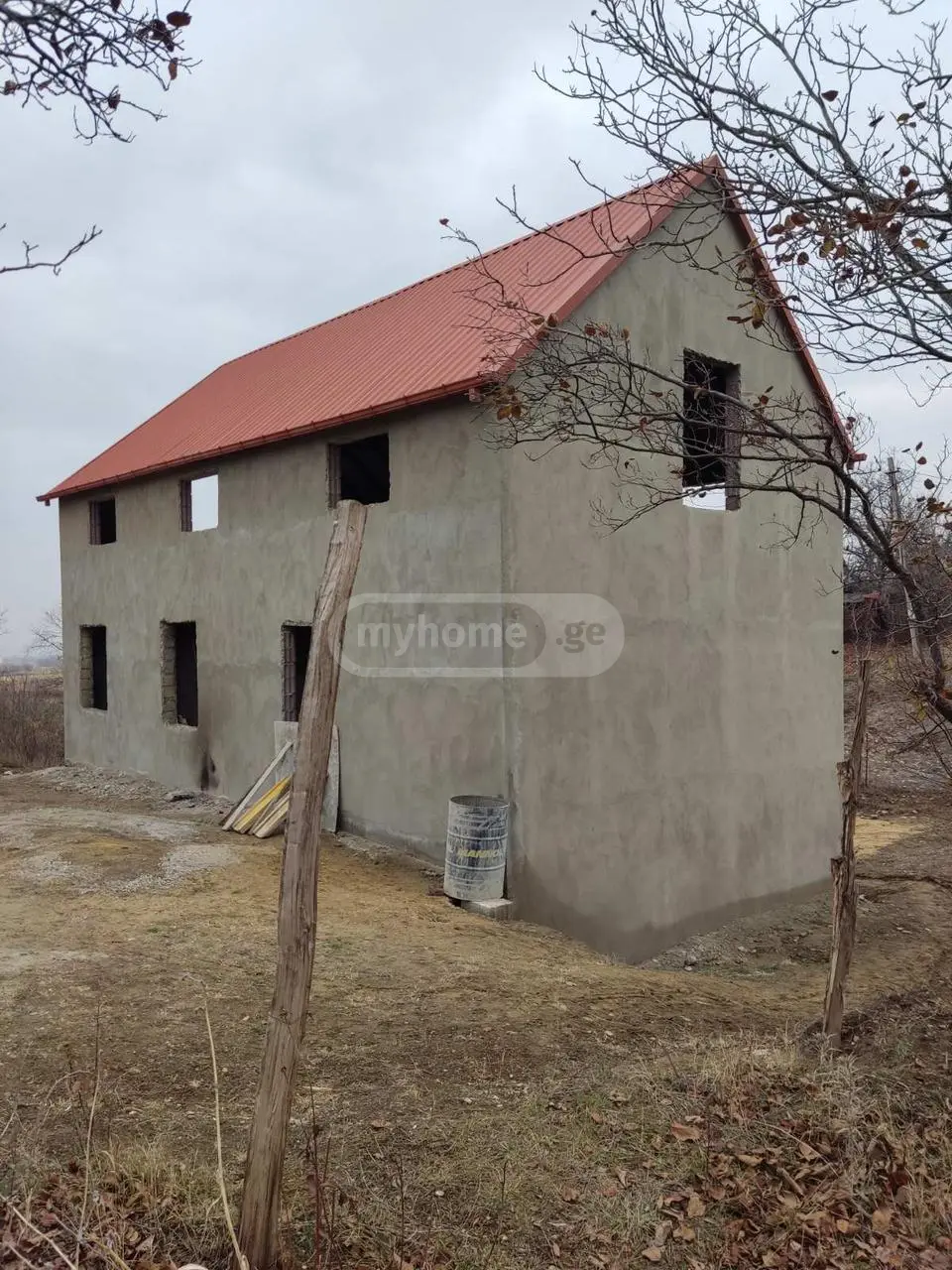 6 Room Private House For Sale view 3