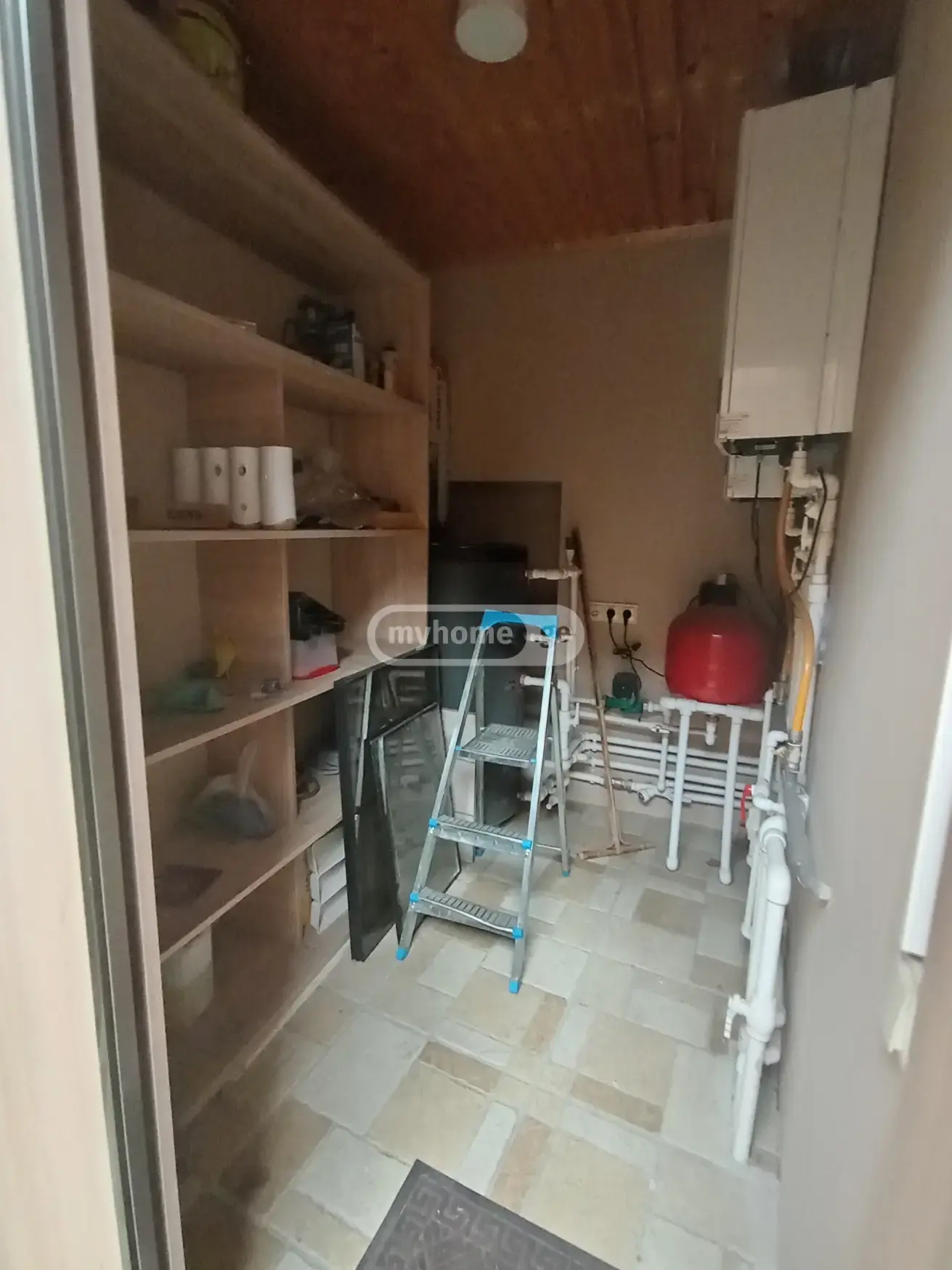 5 Room Private House For Rent In Isani view 3