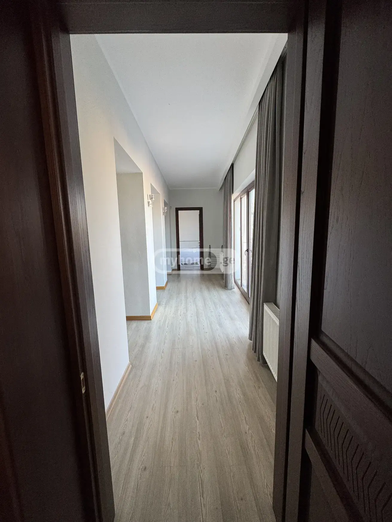 7 Room Private House For Rent In Vera view 12