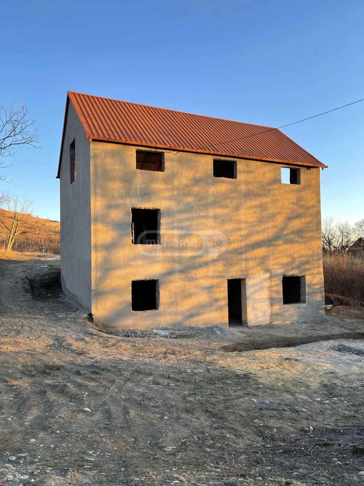 6 Room Private House For Sale view 1