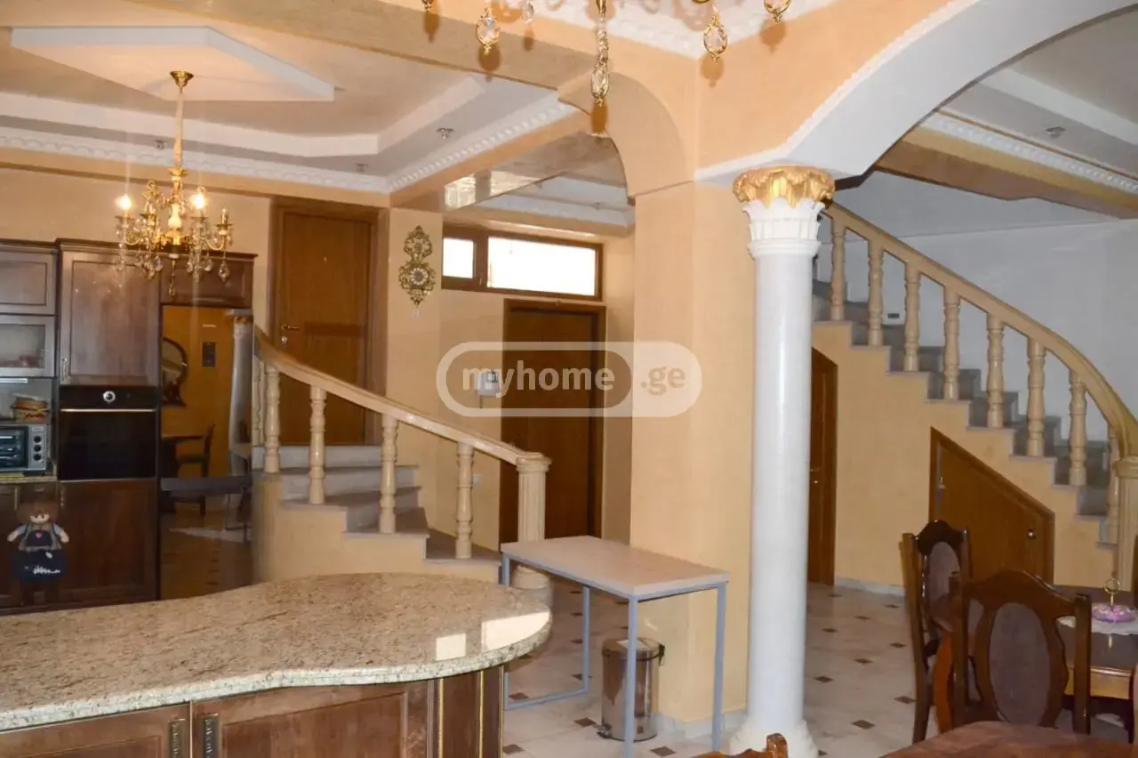 7 Room Hotel For Sale view 10
