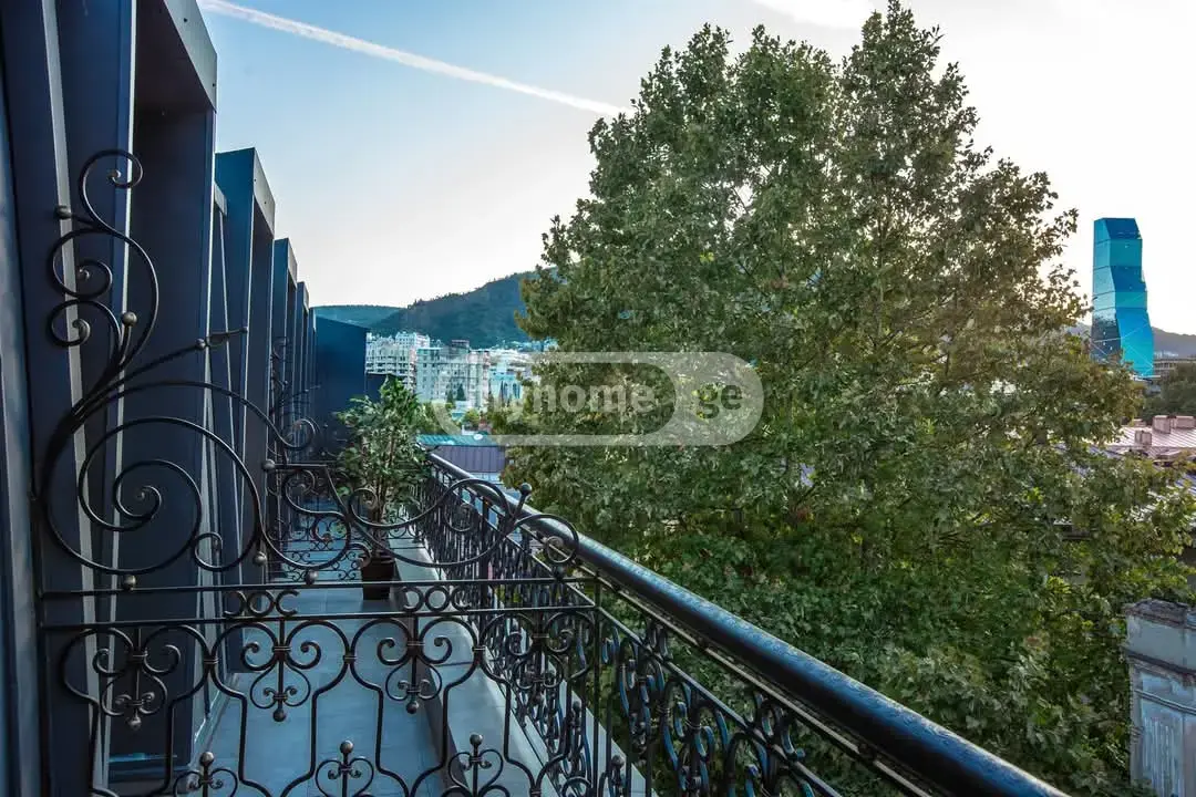 10+ Room Hotel For Sale In Chugureti view 6