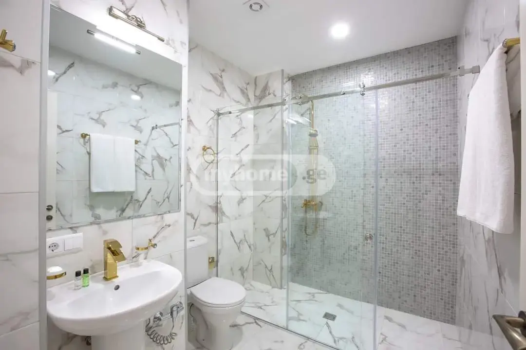 10+ Room Hotel For Sale In Chugureti view 7