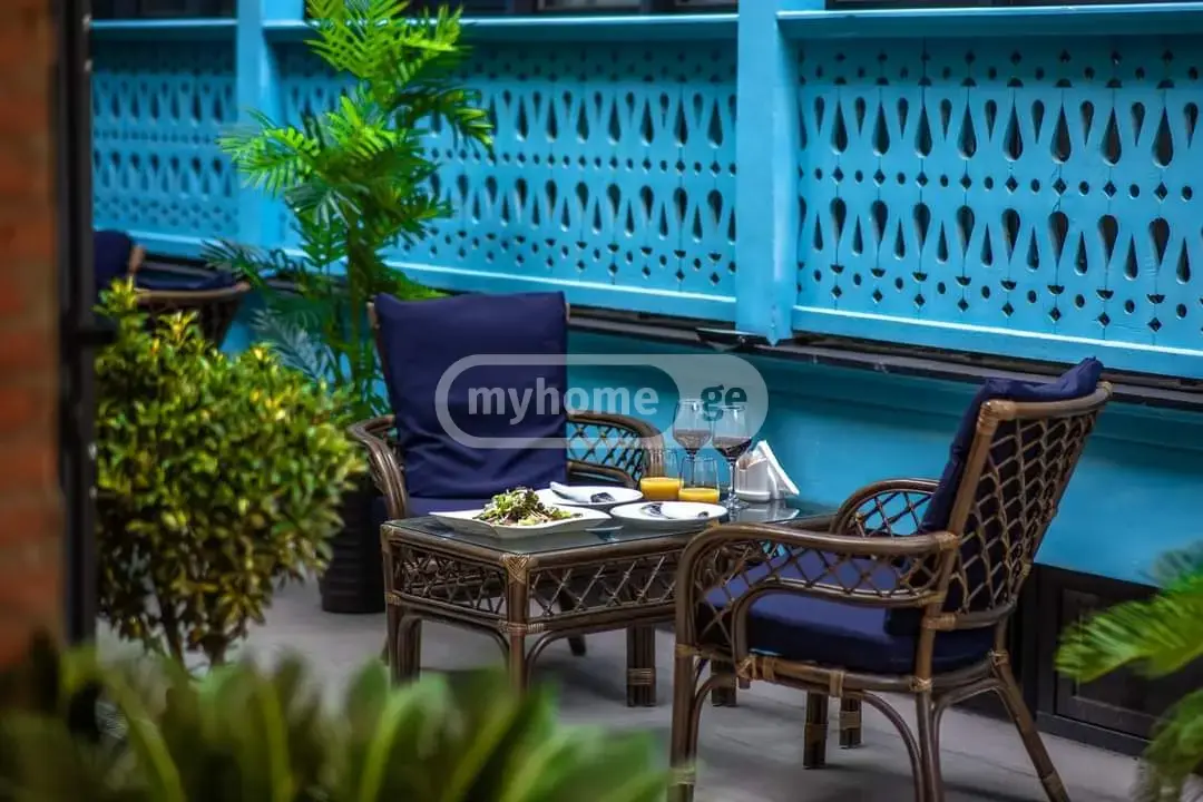 10+ Room Hotel For Sale In Chugureti view 4