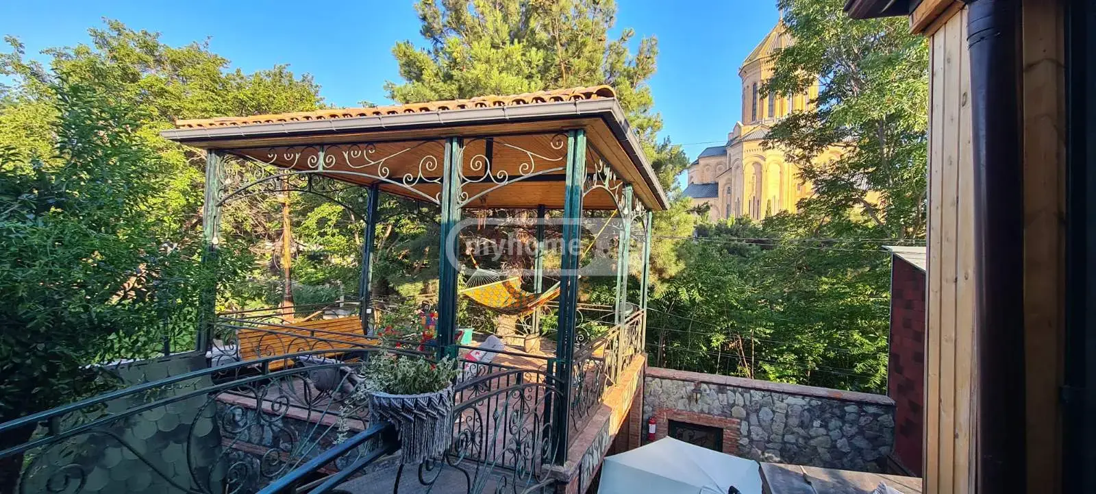 6 Room Hotel For Sale view 2