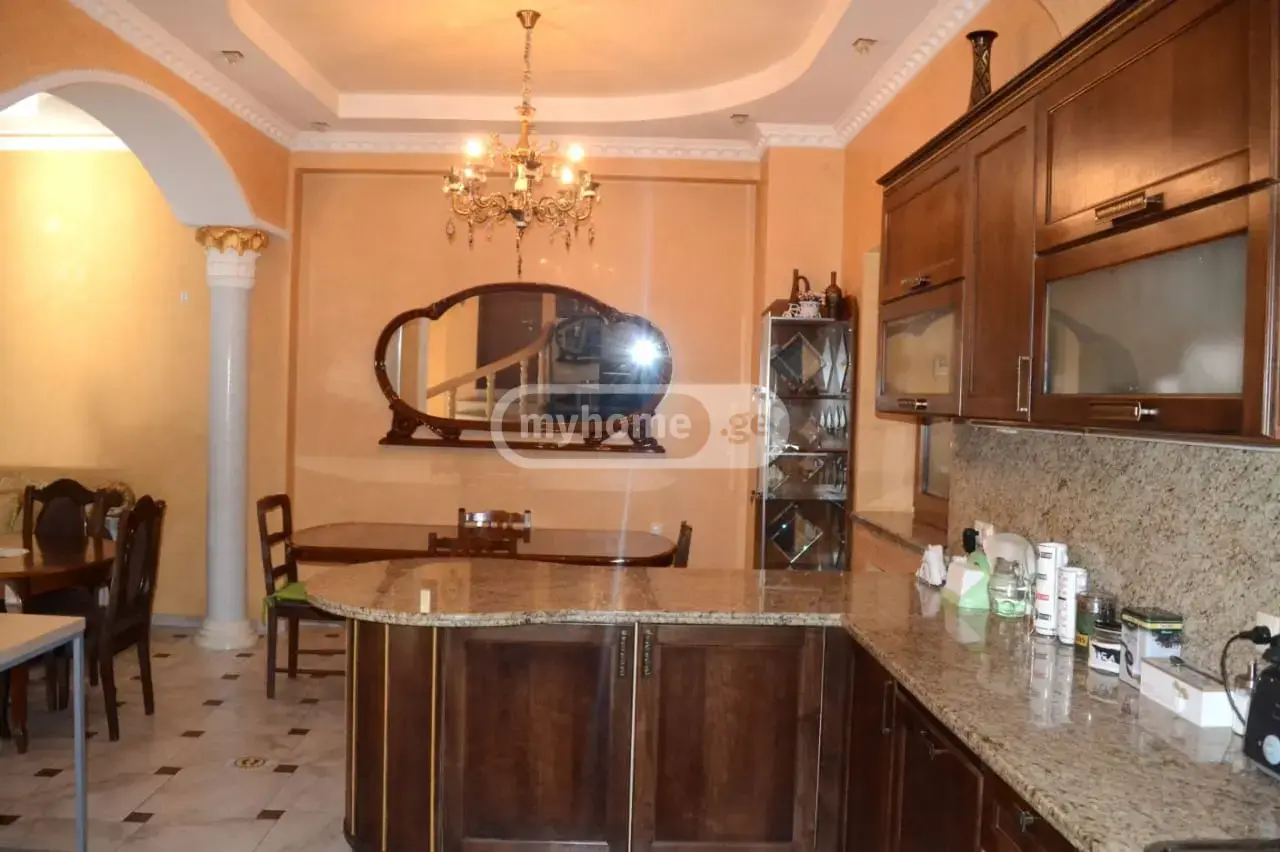 7 Room Hotel For Sale view 11