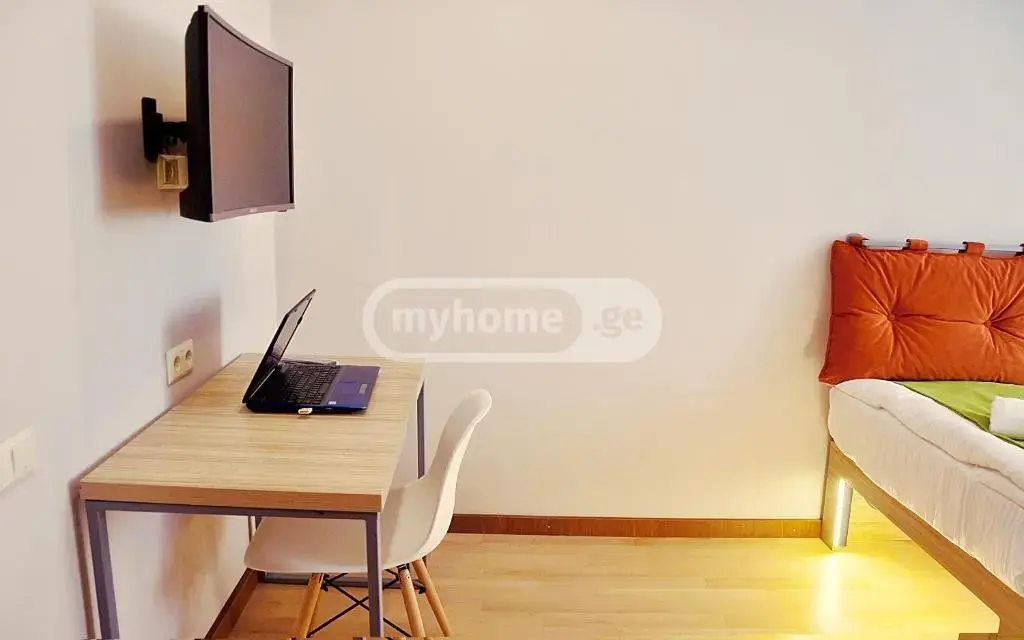 7 Room Hotel For Sale view 5