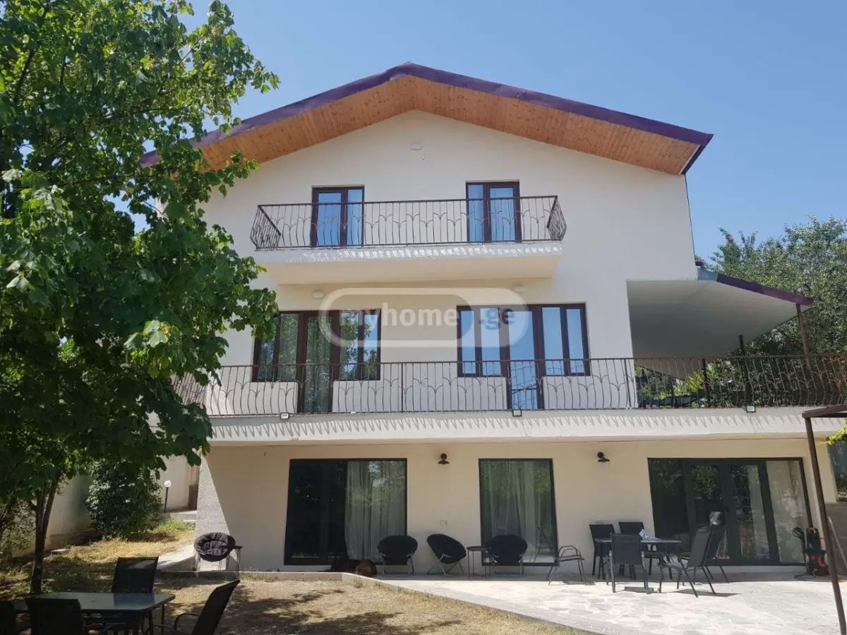 8 Room Country House For Rent In Shindisi view 1