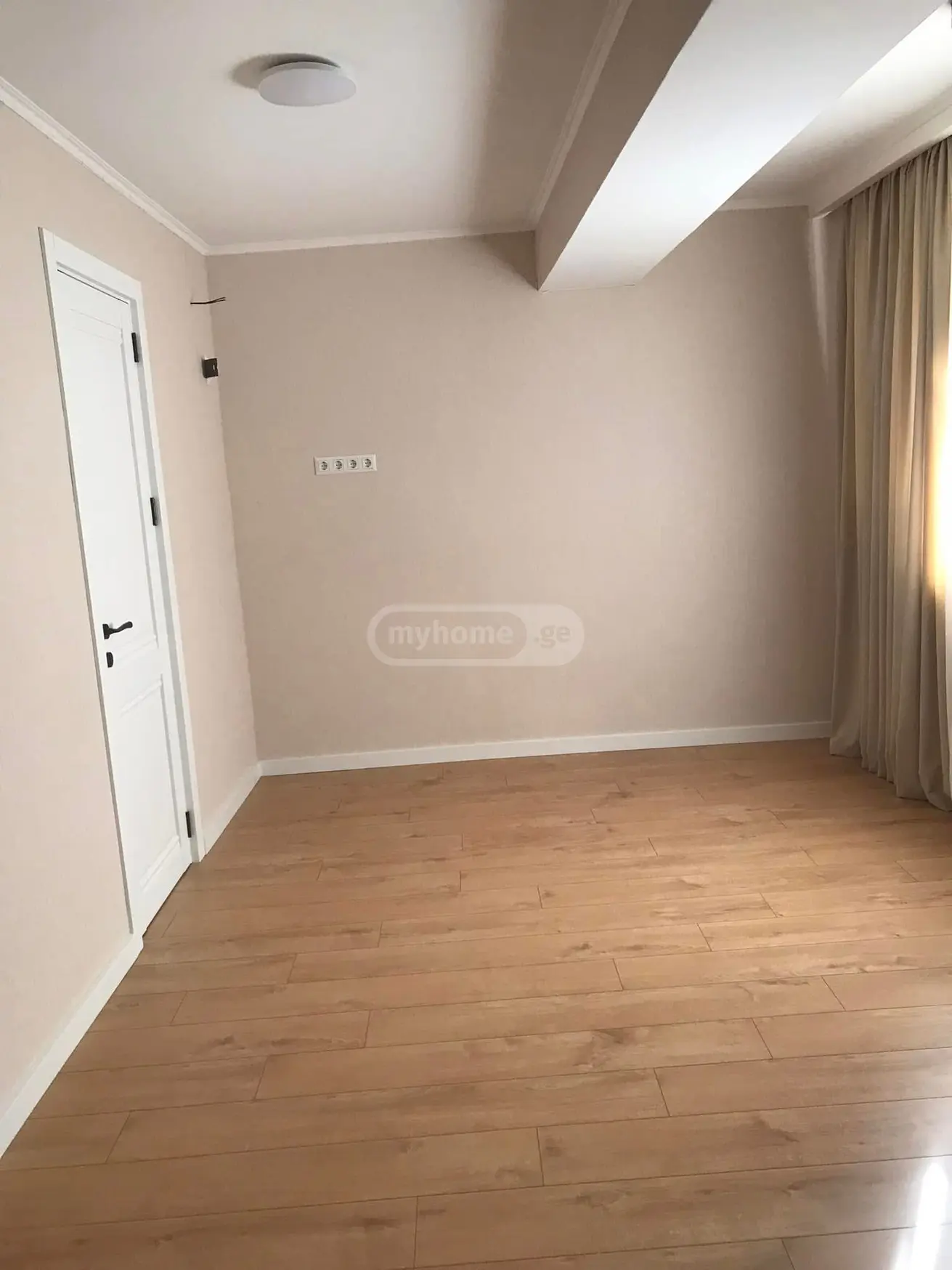 5 Room Apartment For Sale view 5