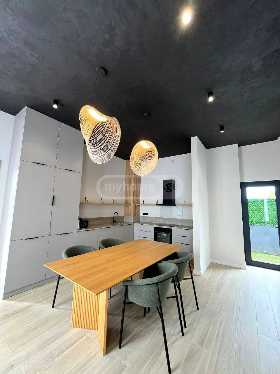 3 Room Private House For Sale view 3