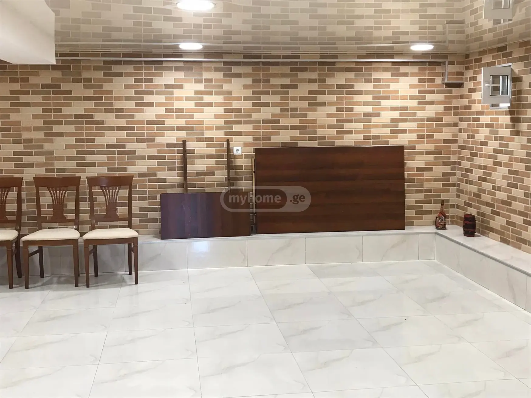 5 Room Apartment For Sale view 6