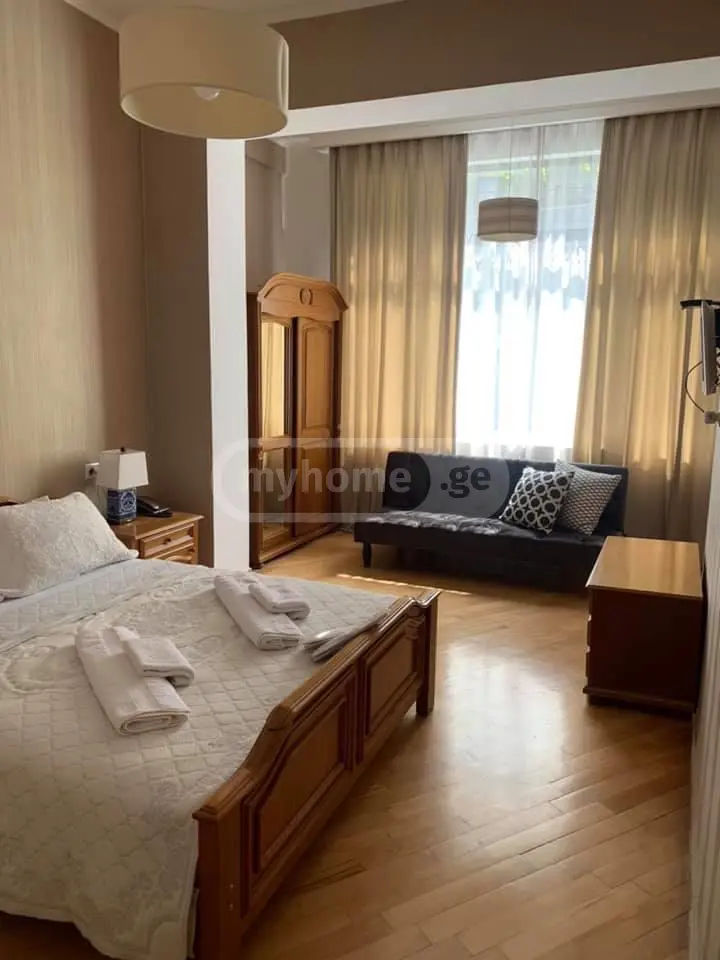 10+ Room Hotel For Rent In Vera view 5