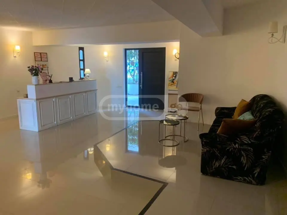 10+ Room Hotel For Rent In Vera view 7