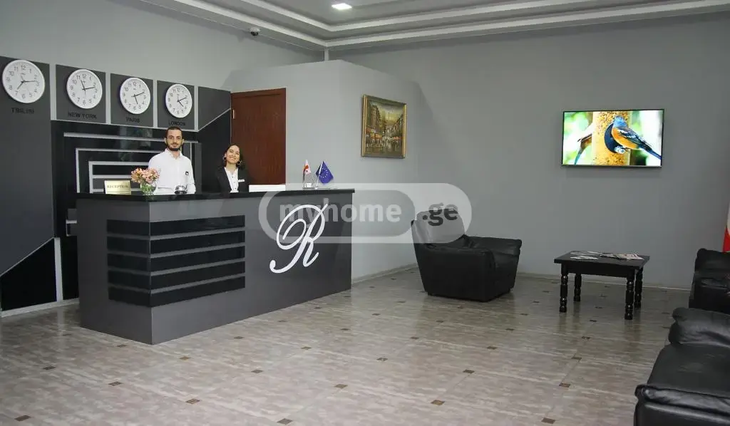 10+ Room Hotel For Sale In Didube view 4