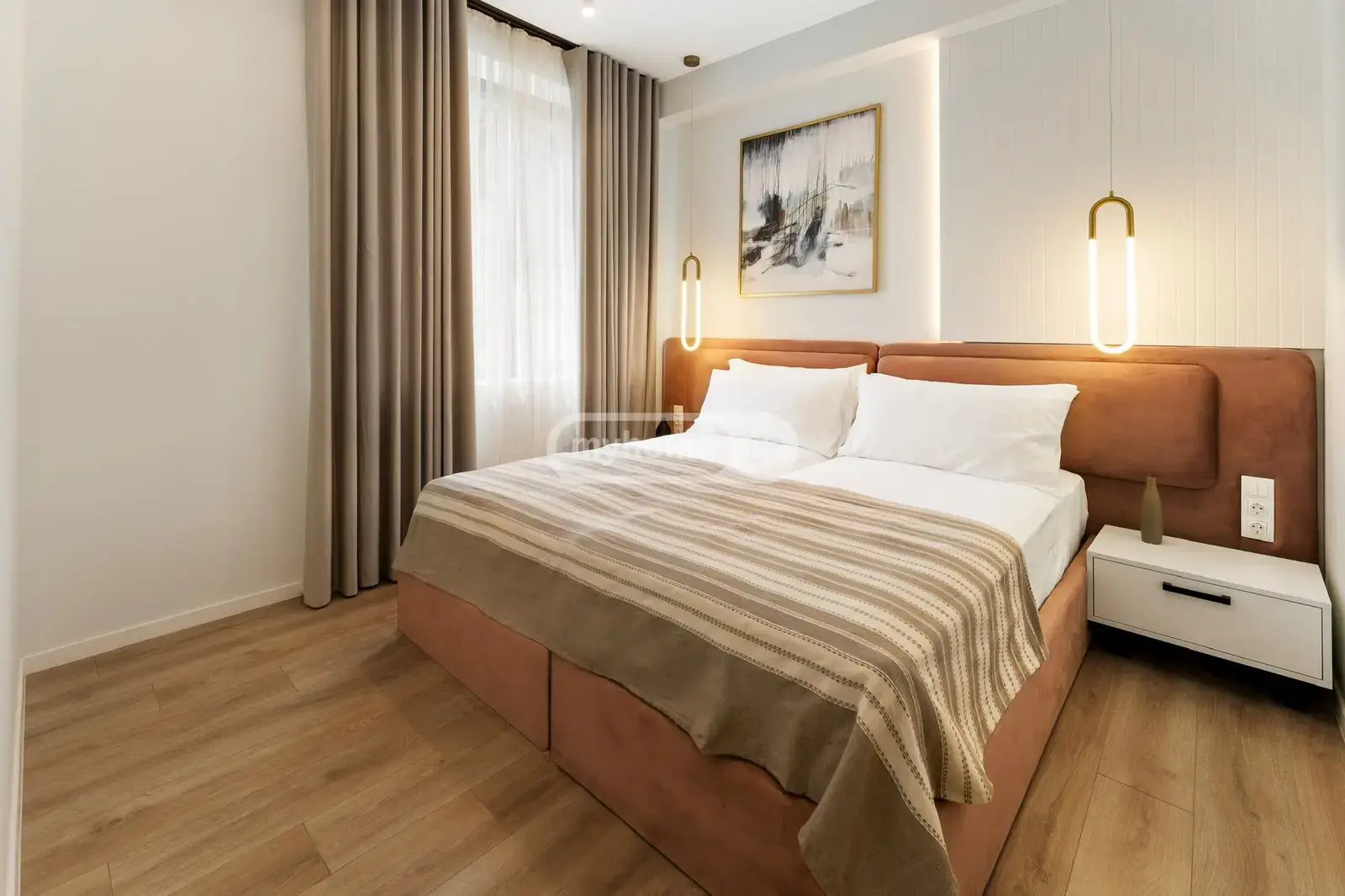 10+ Room Hotel For Sale In Sololaki view 11