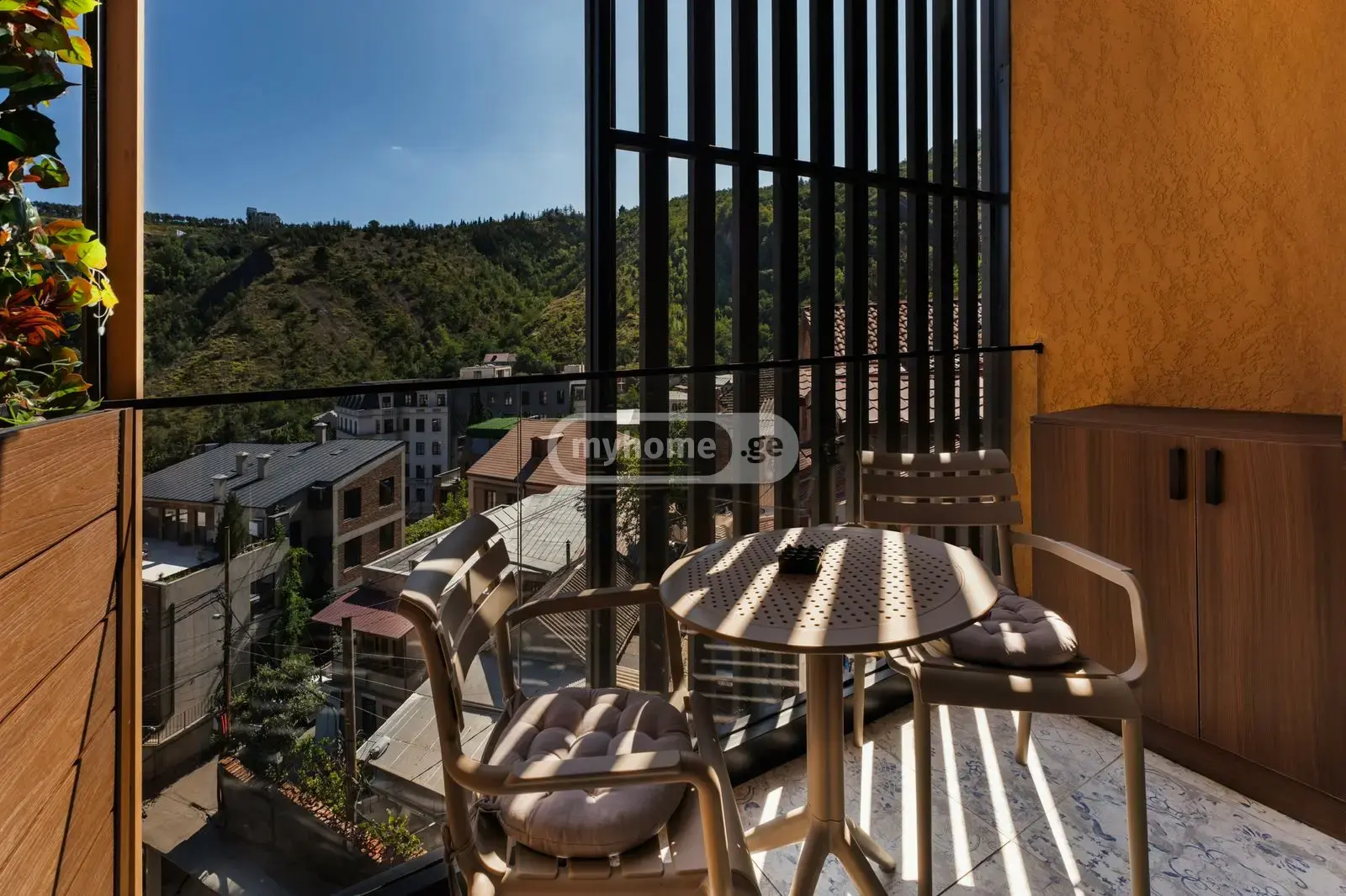 10+ Room Hotel For Sale In Sololaki view 10