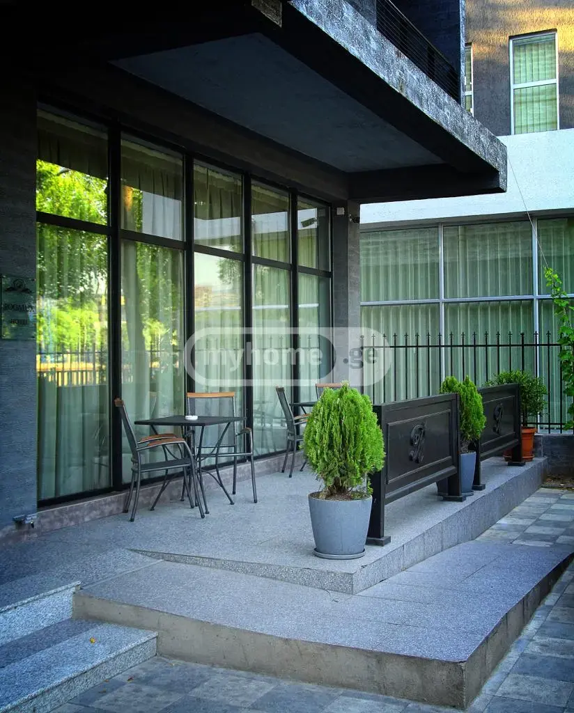 10+ Room Hotel For Sale In Didube view 7
