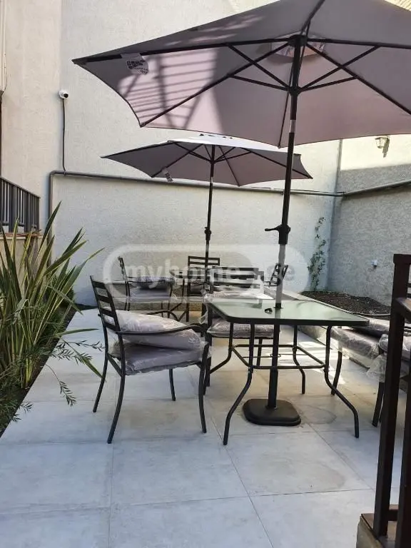 10+ Room Hotel For Sale In Sololaki view 11