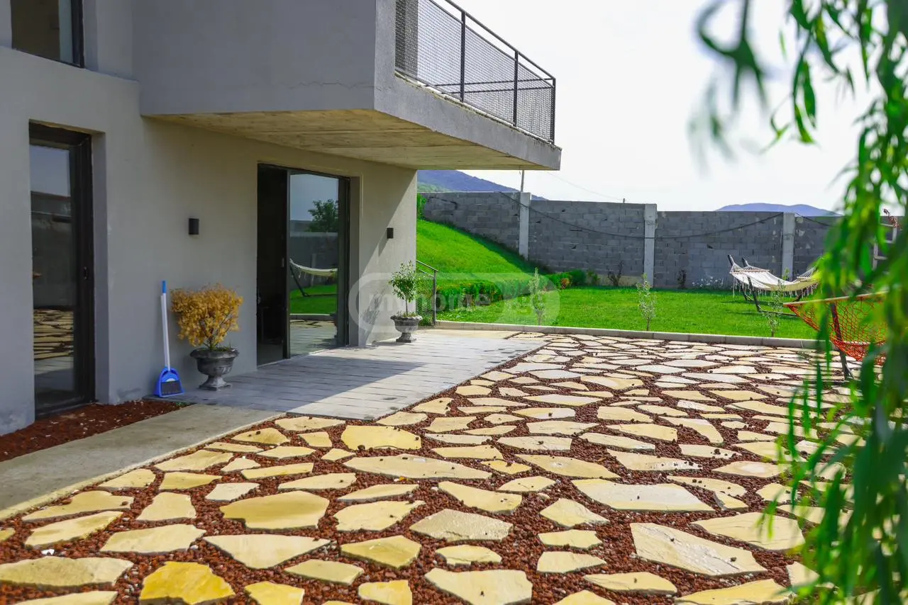 4 Room Country House Daily Rent In Saguramo, In Mtskheta Municipality view 9