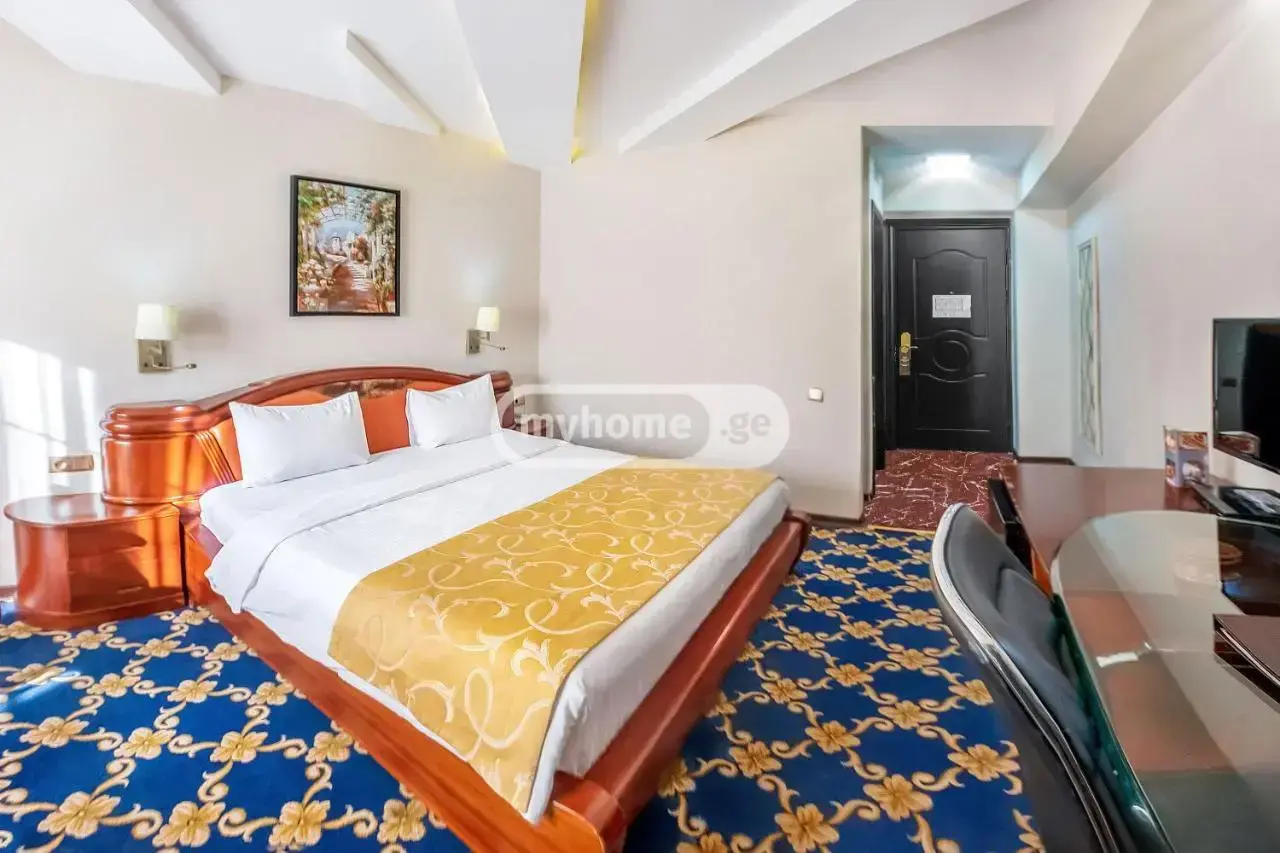10+ Room Hotel For Sale In Ortachala view 8
