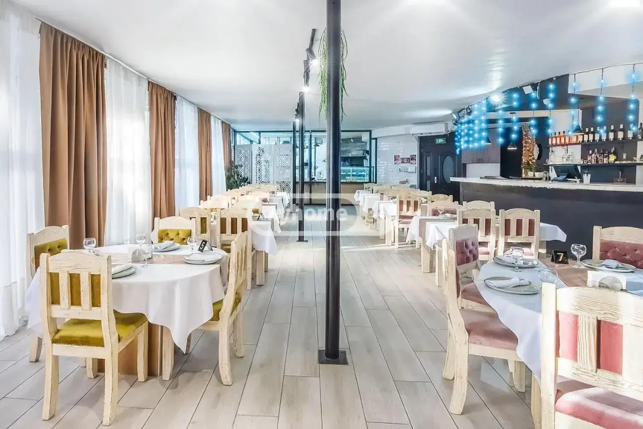 10+ Room Hotel For Sale In Ortachala view 2