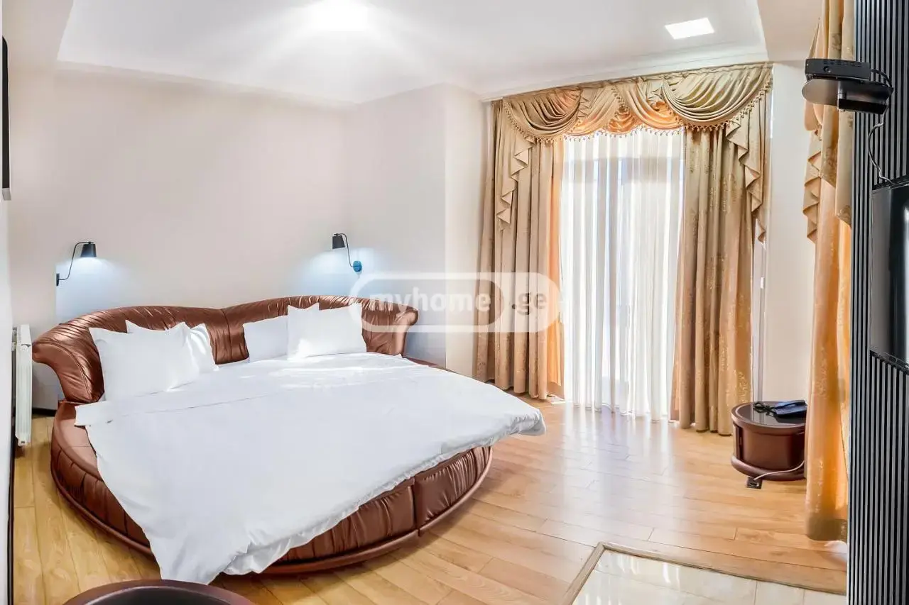 10+ Room Hotel For Sale In Ortachala view 6