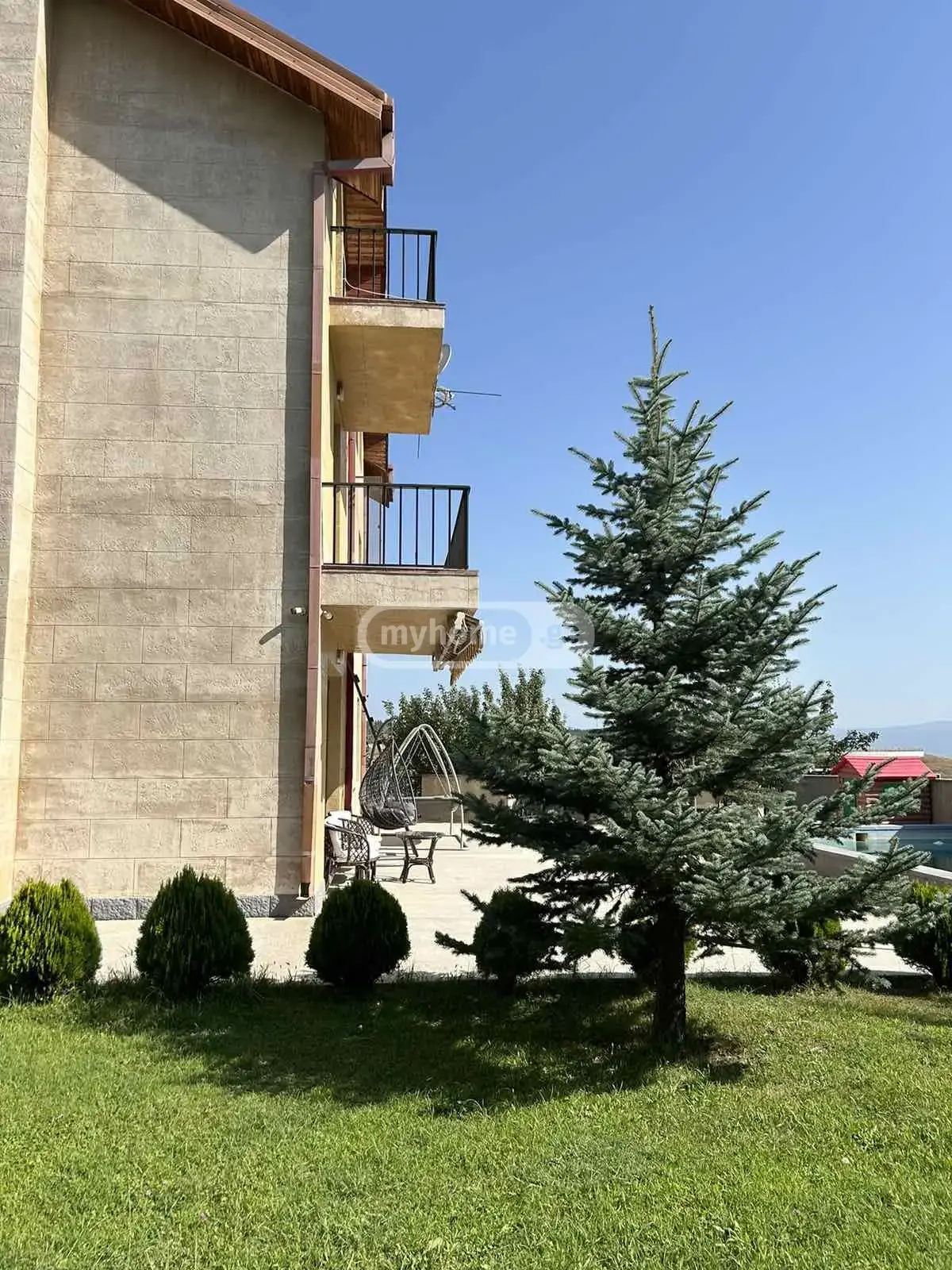 10+ Room Private House For Rent In Mtatsminda view 2