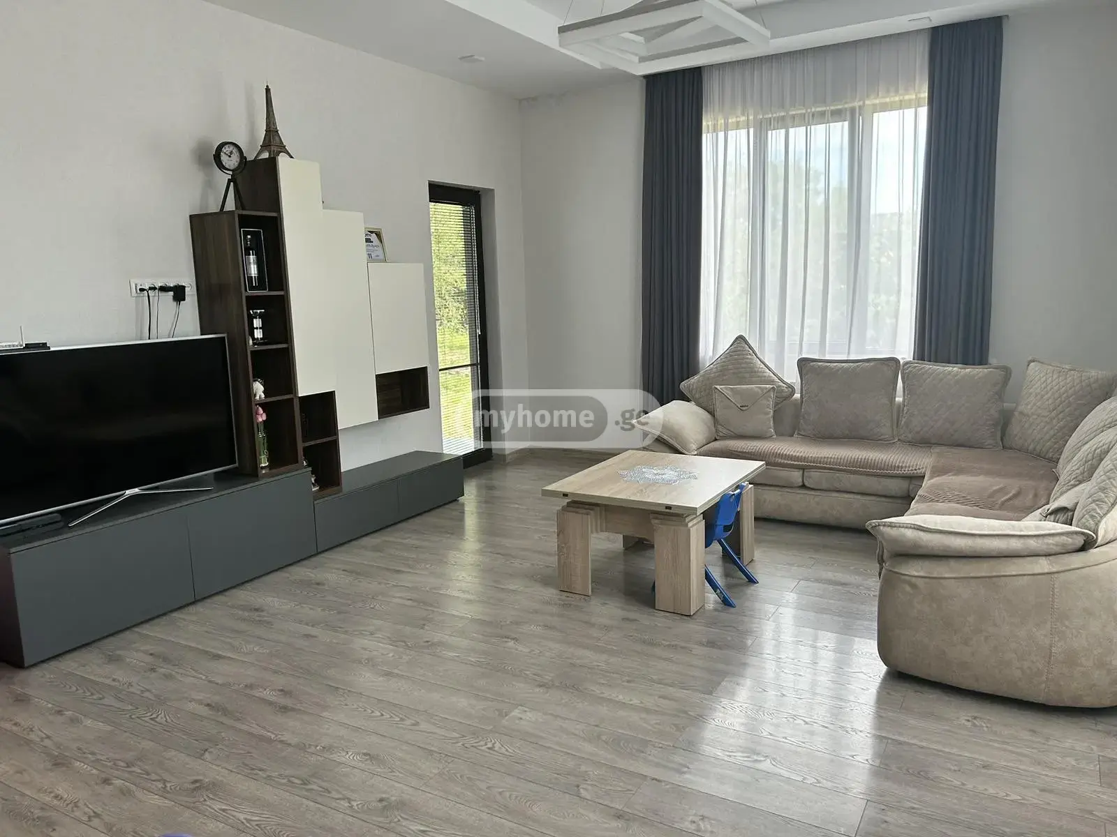 7 Room Country House For Rent In Shindisi view 2