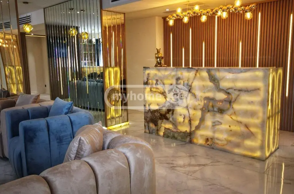 10+ Room Hotel For Rent In Vera view 3