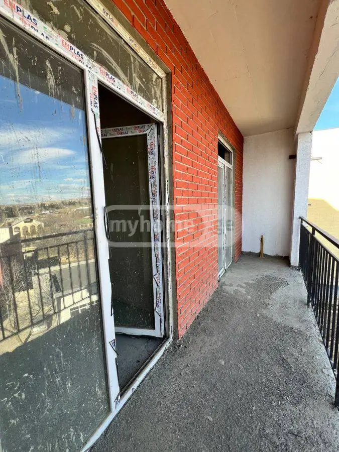 2 Room Apartment For Sale view 2