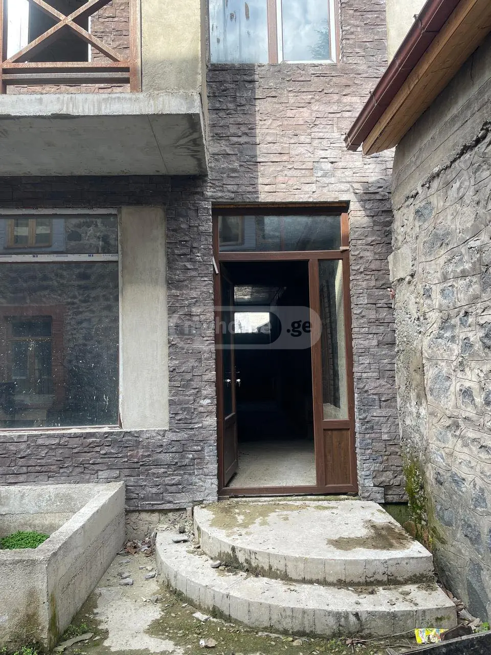 Universal Commercial Area For Sale In Borjomi view 7