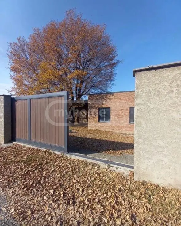 5 Room Country House For Sale view 4