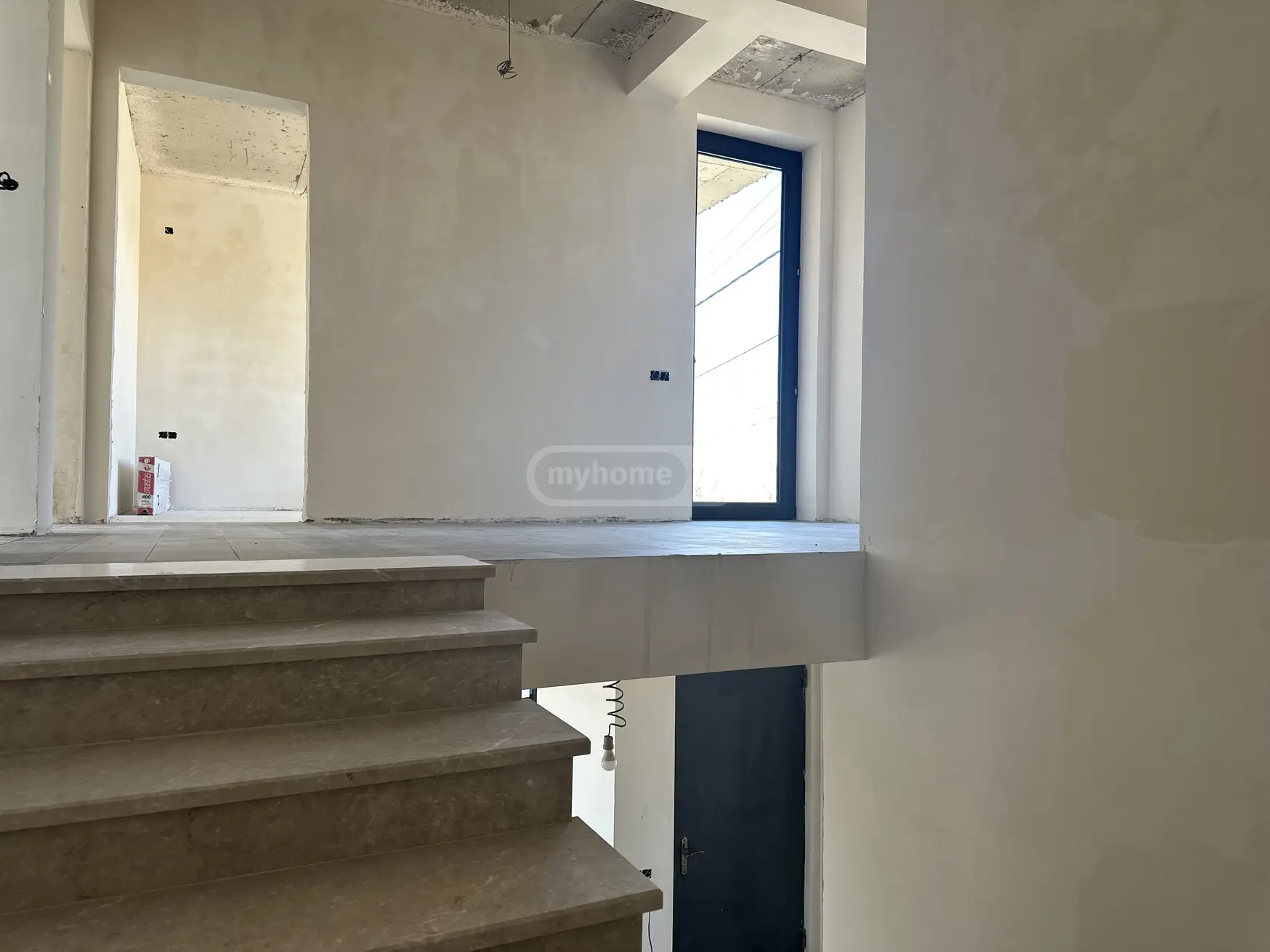 5 Room Private House For Sale view 9
