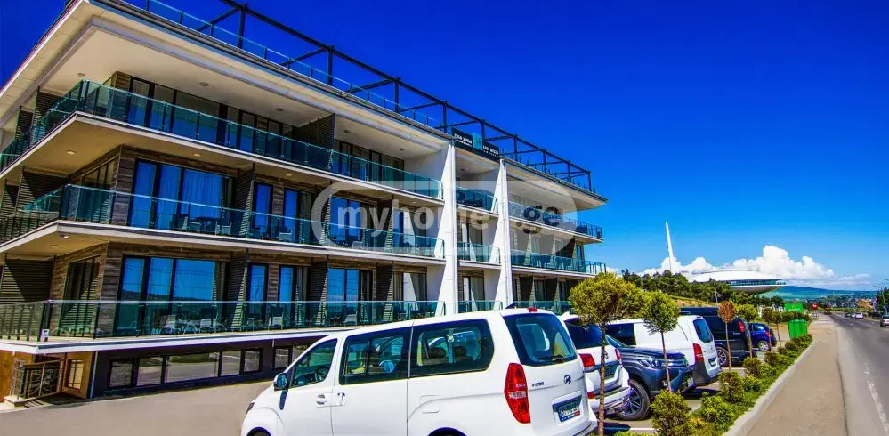 10+ Room Hotel For Rent In Lisi Lake view 9