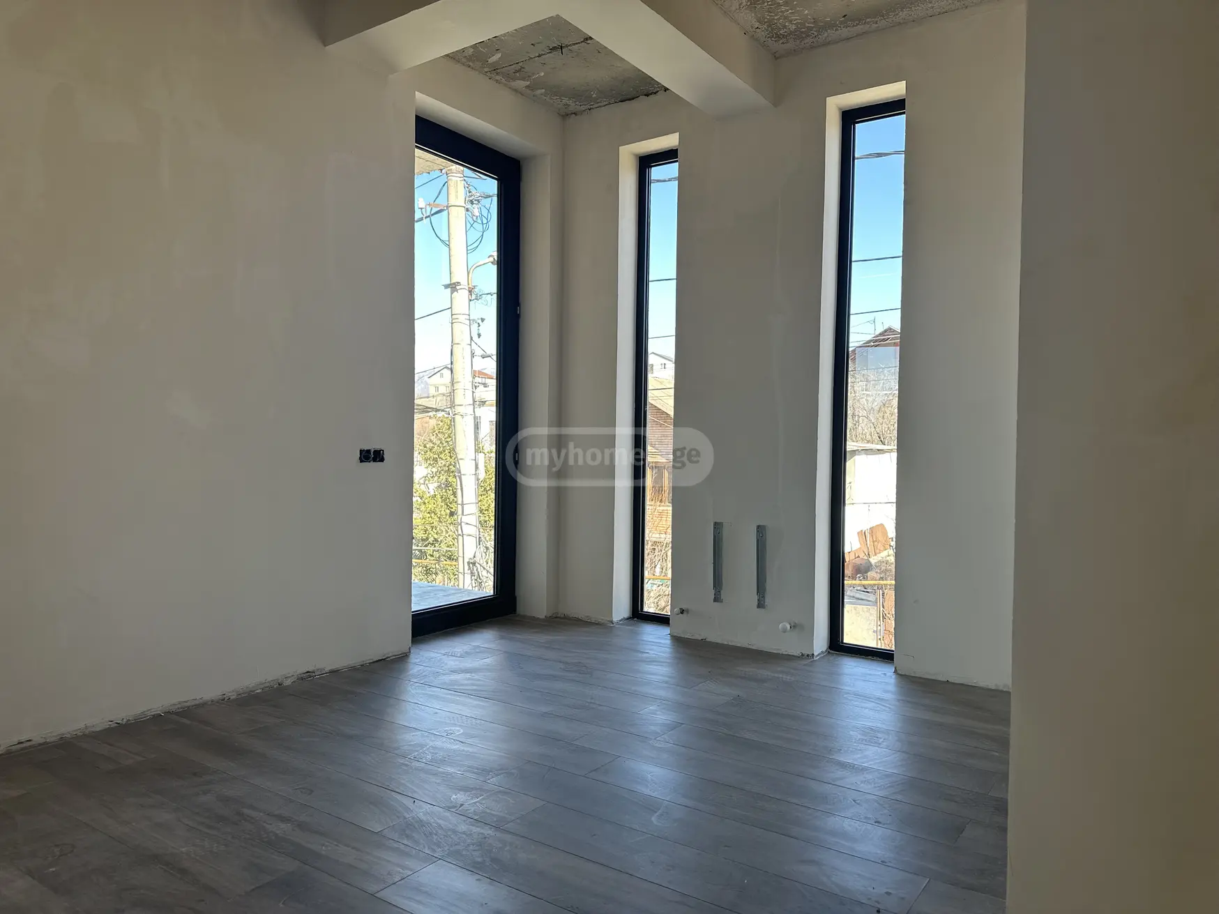 5 Room Private House For Sale view 1
