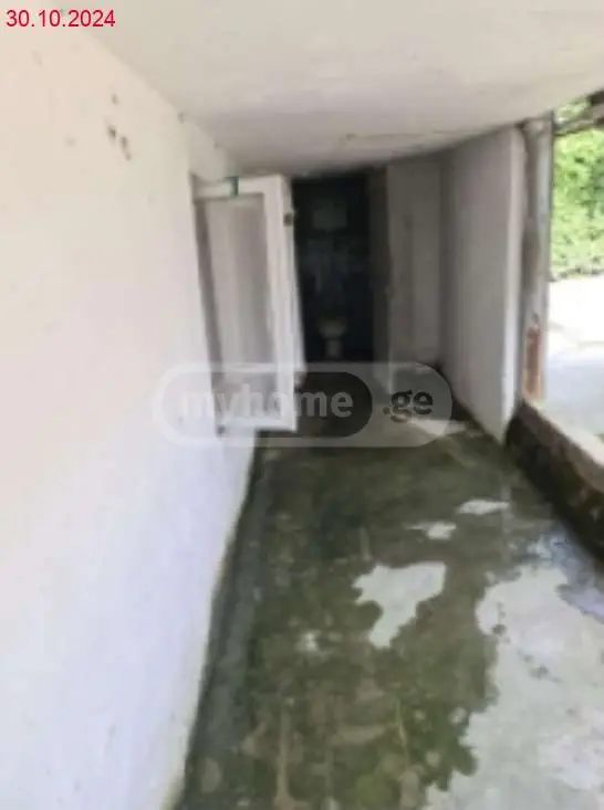 6 Room Private House For Sale view 2